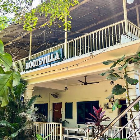 ROOTSVILLA VAGATOR - Longstays, Coworking Backpacker's Hostel Buitenkant foto